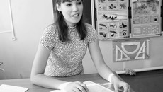 Ирина Кузнецова, учитель школы №19 села Раздольное: «В системе образования можно максимально проявить себя и получить  при этом достойную оплату своего труда»  Фото Михаила ПЕРМИНА