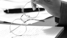 Оформляя «бумажку», прояви бдительность. Фото с сайта www.auditplus.ru