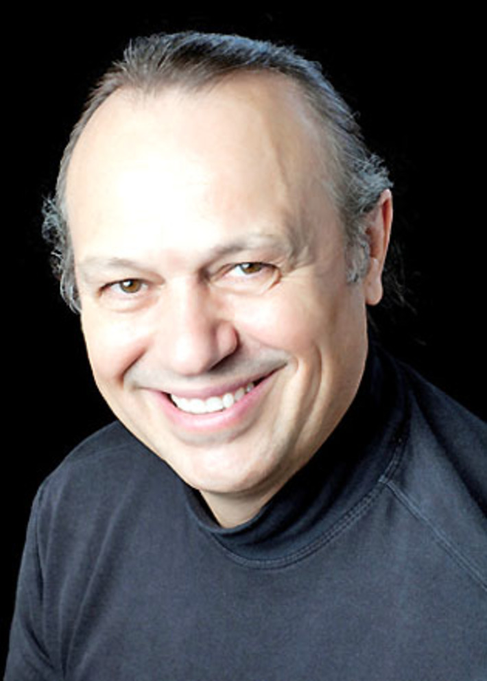 Один из лучших теноров мира Владимир Галузин.