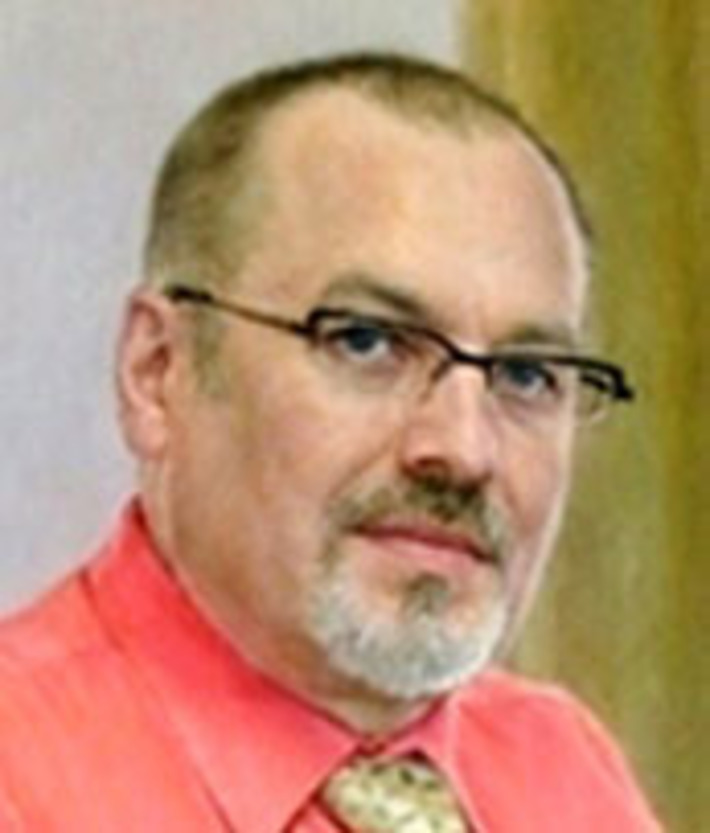 Павел ШАРОМОВ, художественный руководитель вокального ансамбля, заслуженный артист России