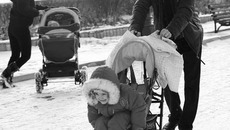 Областной бюджет на 70 процентов социальный: в нём учтены интересы и молодых семей, и людей преклонного возраста... Фото с сайта www.gorod-zim.ru