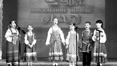 В школе «Лад» ежегодно занимается до 100 талантливых ребятишек