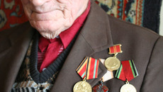 Степан Васильевич Скулкин награжден  двумя орденами Отечественной войны — первой и второй степени. Фото Елены КОСТИНОЙ