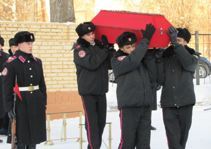 В последний путь. Фото пресс-службы кадетского корпуса