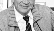 Сергей ЗАХАРОВ: — За весь период работы службы «СПАС-001» удалось спасти 2 506 человек. Если бы эти люди выстроились в шеренгу, цепочка протянулась бы вдоль всего Красного проспекта
