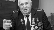 Несмотря на годы, задача перед ветераном стоит боевая — дожить до ста лет. Фото Натальи  НАШТАЛОВОЙ