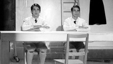 «Толстая тетрадь» — эксперимент, в котором участвуют  и зрители, и актёры.