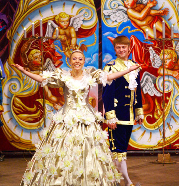 «Золушка» — «На Левом берегу»: оригинальная постановка всемирно известной сказки. Фото предоставлено пресс-службой театра