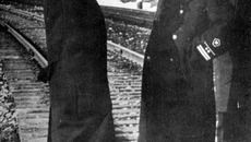 Осмотр дороги (Алтайская — Артышта).  Павел  Семешко в центре снимка. фото из личного архива Павла Семешко предоставлены музеем истории Западно-Сибирской железной дороги