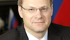 Губернатор Василий Юрченко