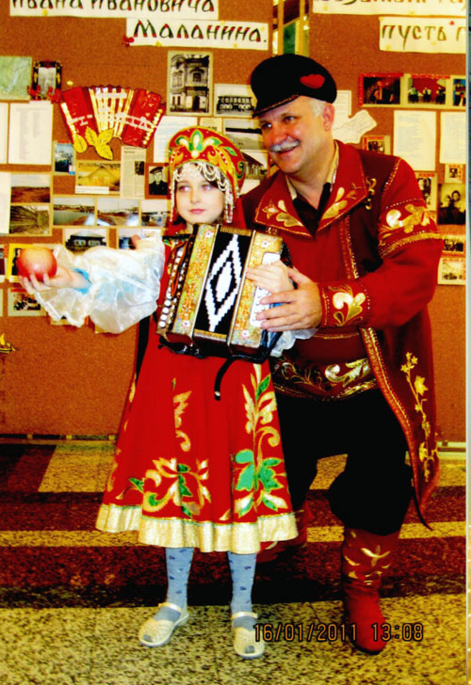 Среди почитателей гармони и стар, и млад. Фото редакции журнала «Играй, гармонь!»