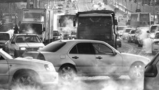 В нашем регионе за год парк автомобилей увеличился на 10 процентов. Фото Михаила ПЕРМИНА