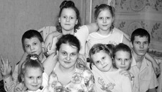 Cемейство Пушковых живет не богато,  но дружно. Фото Юлии НАЗАРЕНКО