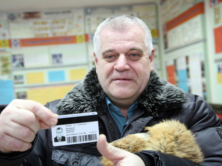 Владимир Боровиков перешёл на безлимитную систему проезда. Фото Михаила ПЕРМИНА