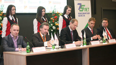 Во время подписания соглашения. Фото Михаила ПЕРМИНА