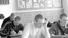 По направлению районных центров занятости обучаются будущие трактористы.  Фото с сайта szn.nso.ru