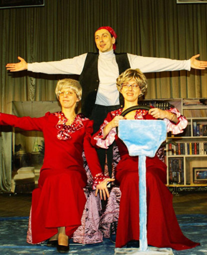 «Дура, это любовь!». Парадоксально, чувственно, мелодраматично. Фото  предоставлено пресс-центром театра