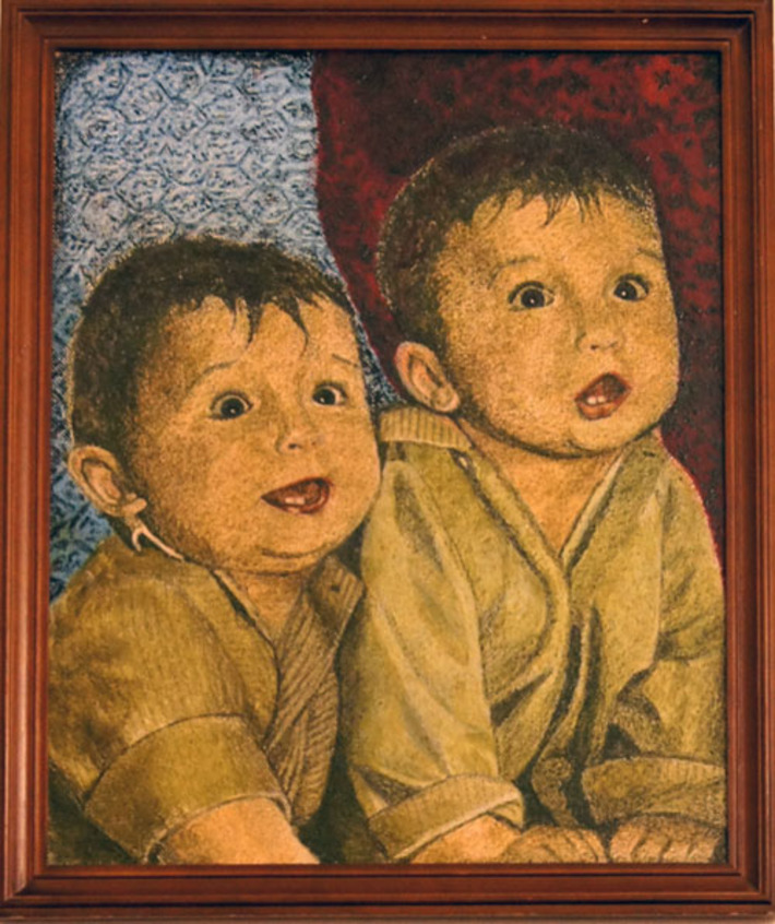 «Мама, я хороший, усынови меня». Одна из картин триптиха, посвященного детям-сиротам. Фото предоставлено пресс-службой Дома народного творчества