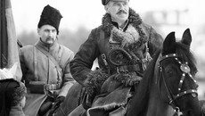 Сергей Гармаш, Константин Хабенский  и Михаил Пореченков в фильме «Белая гвардия»