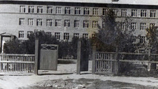 Так выглядело здание школы № 40  для мальчиков  в 1949 году. Фото из музейного архива школы