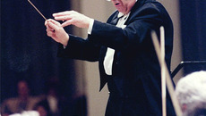 К собственному 70-летию дирижёр Алексей Людмилин сделал себе необычный подарок — мюзикл. Фото предоставлено театром «Глобус»