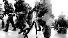 Праздник праздником, однако суровых будней никто не отменял. Фото Натальи МАНТОРОВОЙ