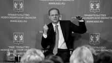 Василий Юрченко: «Могу с уверенностью сказать, что задачи, которые ставились правительством региона перед отраслями в первом квартале 2012 года, выполнены». Фото Павла КОМАРОВА