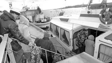 Теплоход до Седовой Заимки — льготный вид транспорта. Фото Михаила ПЕРМИНА