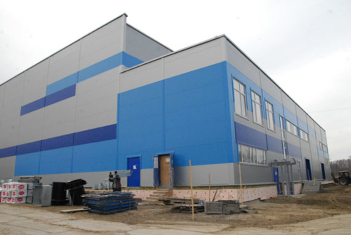 Стены готовы. Осталось наполнить корпус оборудованием. Фото Михаила ПЕРМИНА