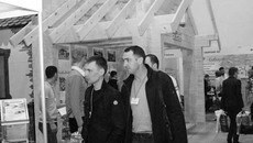 Выставка «Сибирский дом» показала, что и застройщики, и проектировщики готовы и дальше развивать малоэтажное строительство. Фото Михаила ПЕРМИНА
