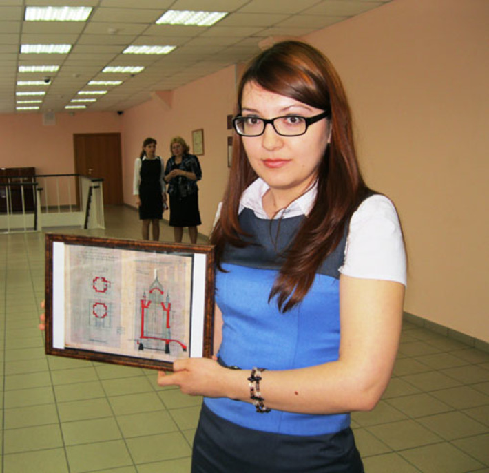 Пользователи архива заинтересовались выставкой, когда экспонаты только выставлялись. Фото Дарьи ДОРОТОВОЙ