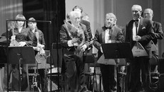 Наряду с вечерами романса, программами инструментальных миниатюр оркестр обращается к сочинениям крупной формы: кантате, симфонии, концерту, опере. Фото из архива Новосибирской филармонии