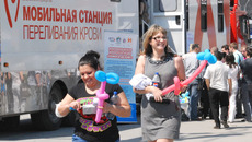 Настроение  у участников акции — отличное. Фото Михаила ПЕРМИНА