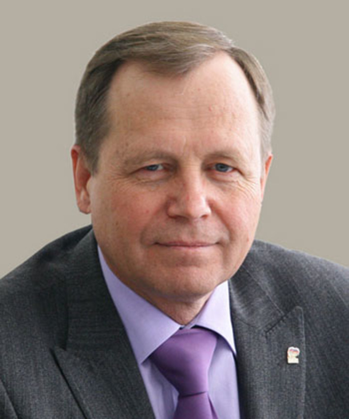 Министр образования, науки и инновационной политики Владимир Никонов