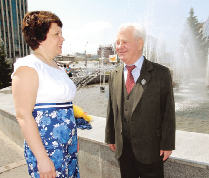 Государственную премию региона получил авторский коллектив Областного центра абилитационной педагогики во главе с директором Алексеем Бороздиным. Фото Михаила ПЕРМИНА