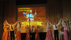 Гости фестиваля — учащиеся кадетского класса Краснозёрской средней школы № 2. Фото Лидии МИРОШНИК