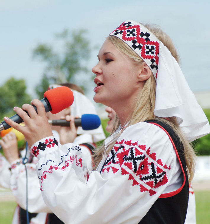 Ансамбль «Крыничка»  народного белорусского центра. Фото  Андрея БАУЛИНА (архив)