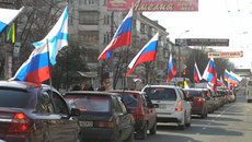 Участники автопробега \"Великий чайный путь\" в Екатеринбурге. Фото с сайта www.nakanune.ru