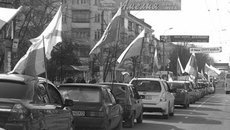 Участники автопробега \"Великий чайный путь\" в Екатеринбурге. Фото с сайта www.nakanune.ru