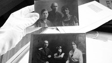 Каждая фамильная фотография — документ эпохи, история, переданная через судьбы людей. Фото Дарьи ДОРОТОВОЙ
