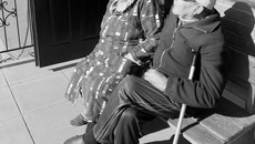 Участниками обратной ипотеки могут стать граждане РФ старше 60 лет. Фото Аркадия УВАРОВА (архив)