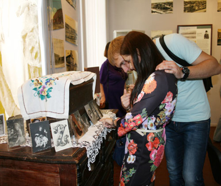 Гости музея окунулись в атмосферу почтамта прошлого века. Фото Дарьи ДОРОТОВОЙ