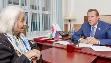Ситуацию с ветхим жильем берет под контроль председатель Законодательного собрания. Но почему не местная власть? Фото Валерия ПАНОВА