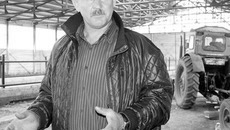Валерий Шкурин: «Здесь будут зимовать коровы». Фото Натальи МАНТОРОВОЙ