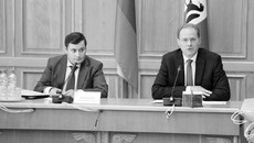 Разговор шел о каждом недостроенном доме. Фото Аркадия УВАРОВА