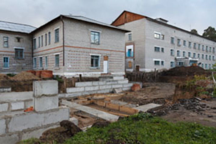 Медучреждения рабочего поселка активно ремонтируют, отстраивают и оснащают современным оборудованием. Фото Аркадия УВАРОВА