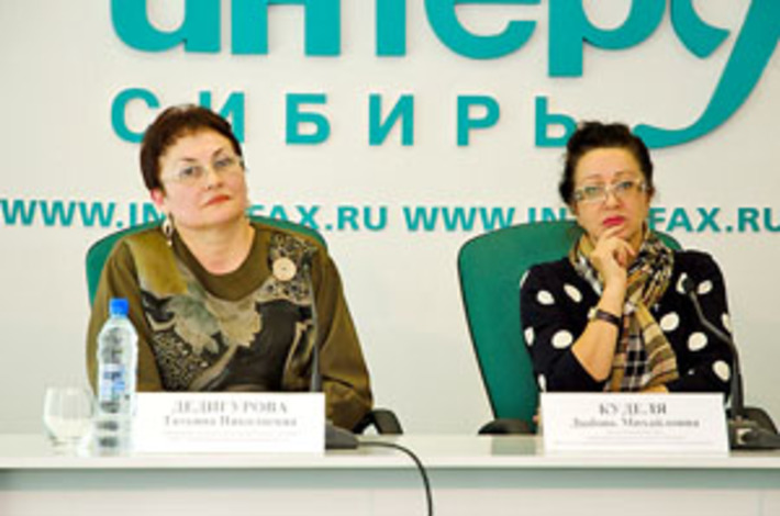 Татьяна Дедигурова и Любовь Куделя на пресс-конференции. Фото Екатерины КАЛИНЕВОЙ