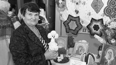 Выставка поделок ветеранов купинского клуба «Непоседы». Фото Аркадия УВАРОВА