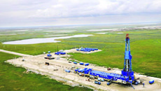 Бованенковское месторождение. Буровая установка «Екатерина». Фото с www.gazprom.ru