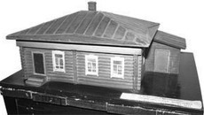 Макет дома семьи Шамшиных, где была организована подпольная типография Обской группы РСДРП. Фото Дарьи ДОРОТОВОЙ